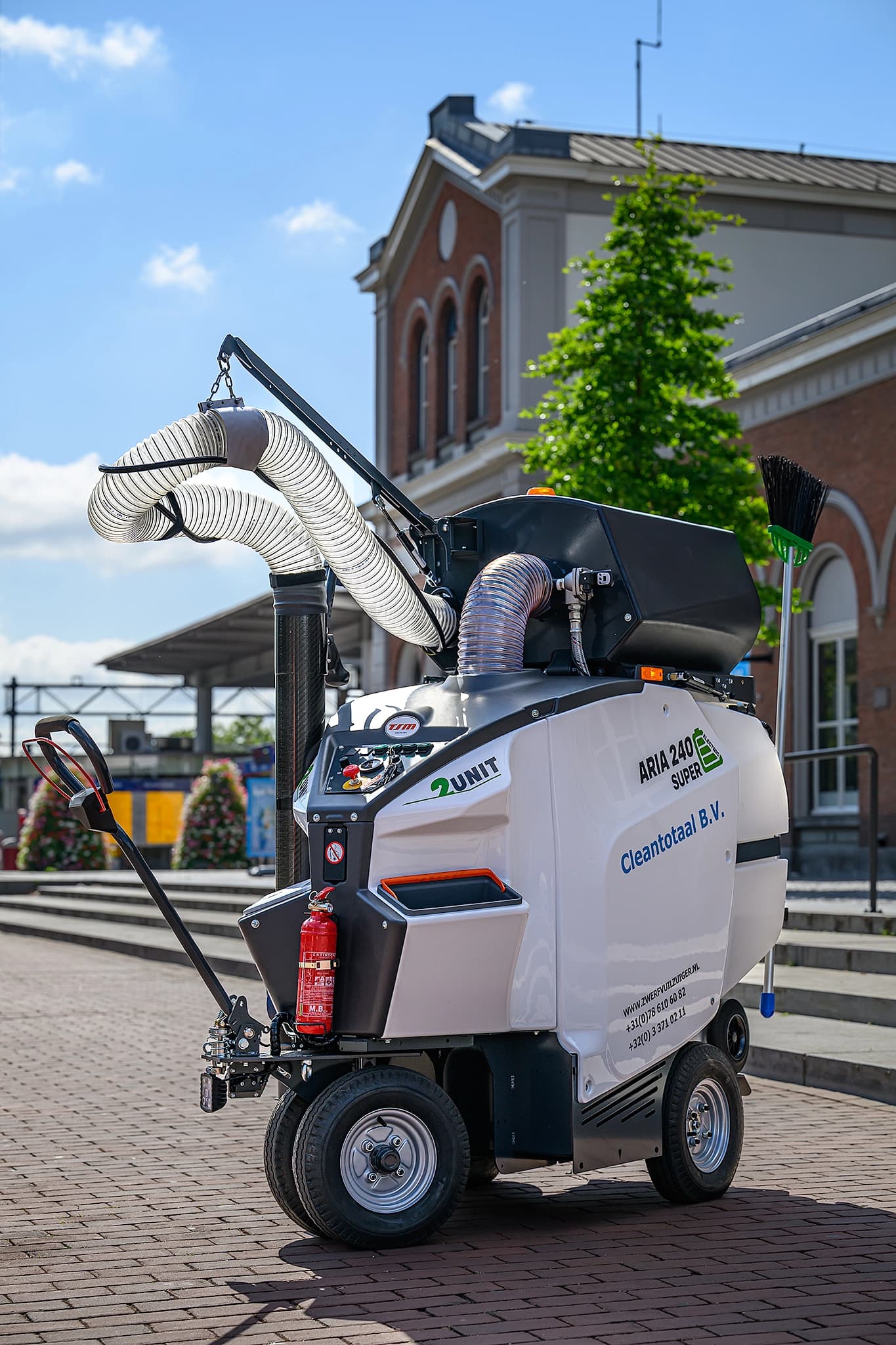 Aria zwerfvuilzuiger in actie